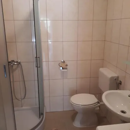 Limuni Apartment *