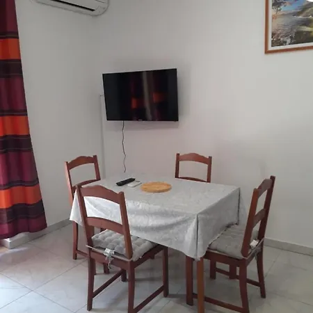 Limuni Apartment Saplunara