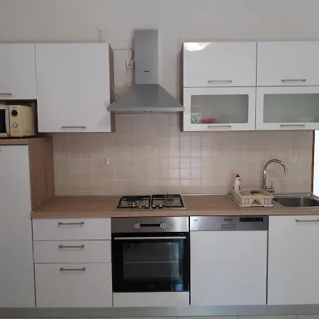 Apartment Limuni