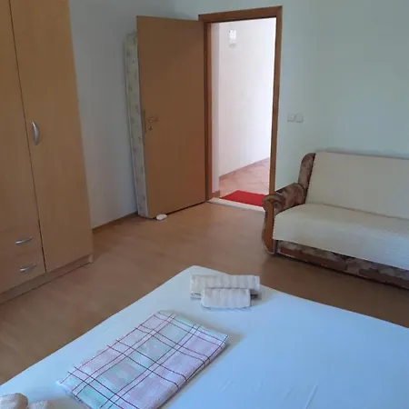 Limuni Apartment *