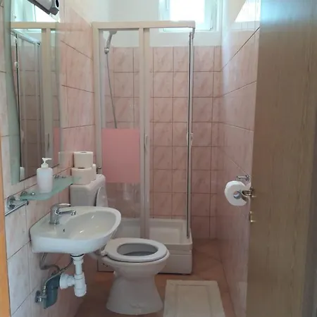 Limuni Apartment Saplunara