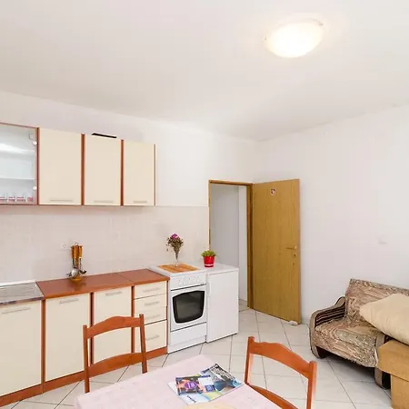Apartament Limuni